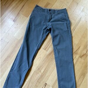 Men’s Gap; The Lived-In Straight Chino Pant; Gray; Size 30Wx32L